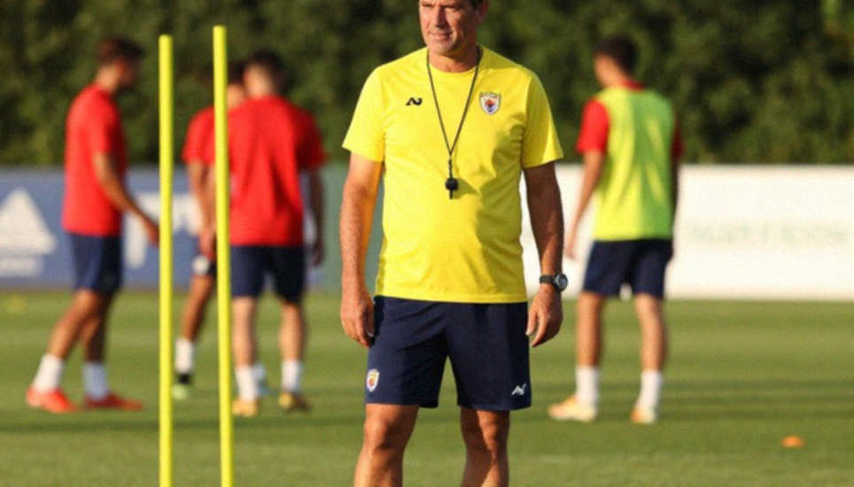 Brazil thay Wesley bằng Vanderson: Ancelotti vá hàng thủ hay đang dựng lại cả hai biên? Brazil thay Wesley bằng Vanderson: Ancelotti vá hàng thủ hay đang dựng lại cả hai biên?