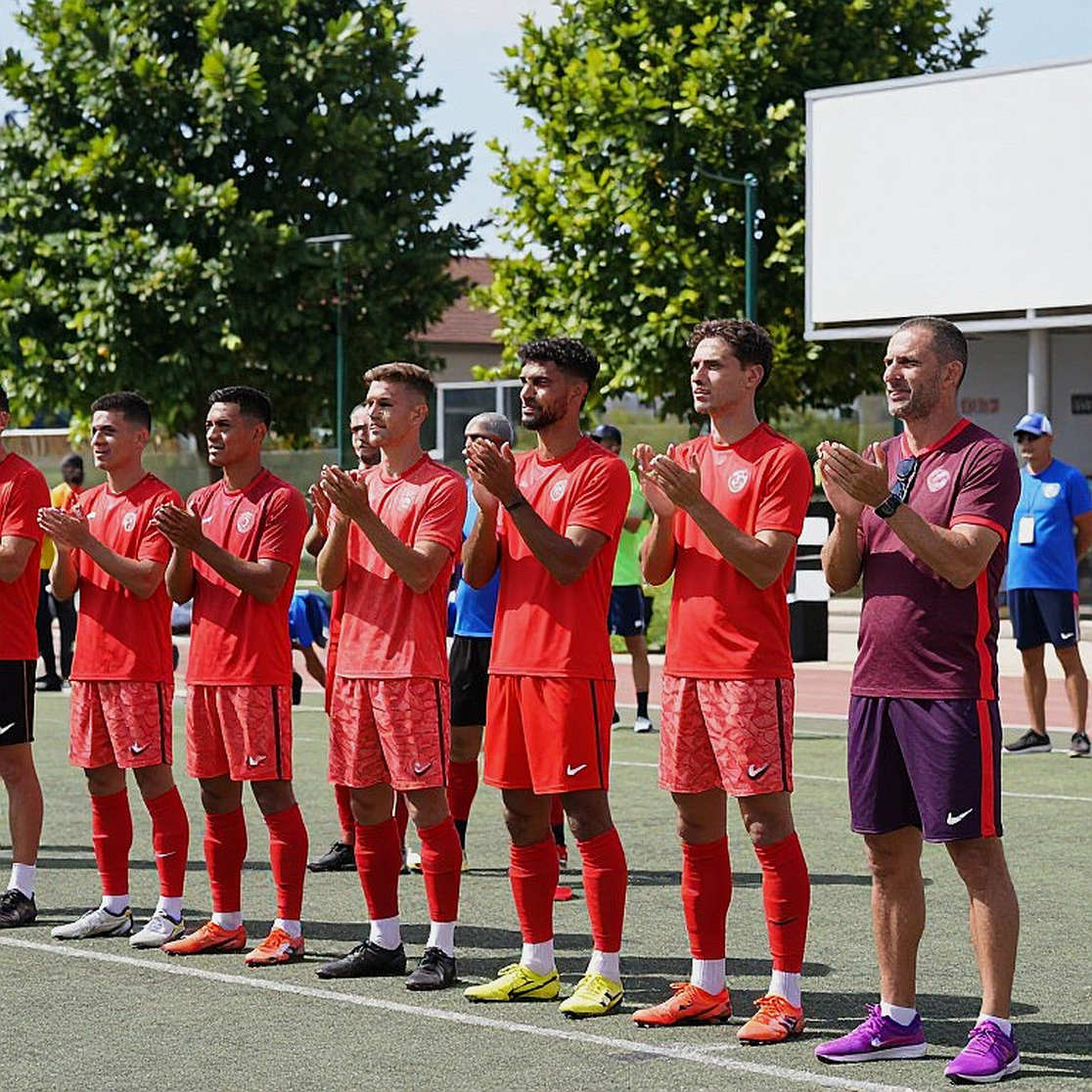 Kỳ chuyển nhượng V.League và một bản phân tích chín chiều không có cầu thủ nào Kỳ chuyển nhượng V.League và một bản phân tích chín chiều không có cầu thủ nào