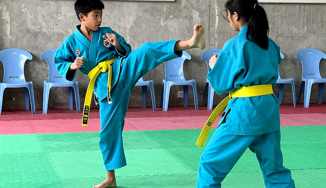 Barcelos xuất viện sau biến cố ở UFC Fight Night: Tuổi 39 và giới hạn của tốc độ ở hạng gà