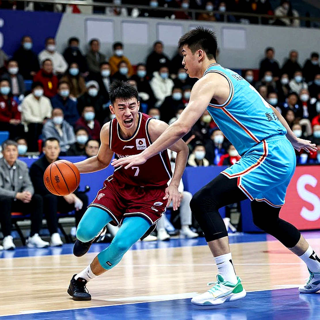 Thomas Walkup rời Olympiacos sang Dubai Basketball: Chuyến đi mới sau 5 năm danh hiệu EuroLeague Thomas Walkup rời Olympiacos sang Dubai Basketball: Chuyến đi mới sau 5 năm danh hiệu EuroLeague
