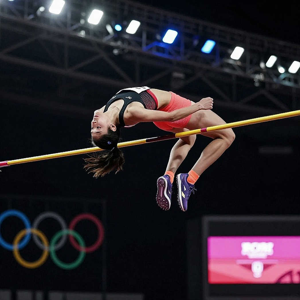 Amy Hunt hoàn thành 200m với 22.16 giây tại Diamond League final, duy trì phong độ đỉnh cao sau 4 huy chương vàng châu Âu