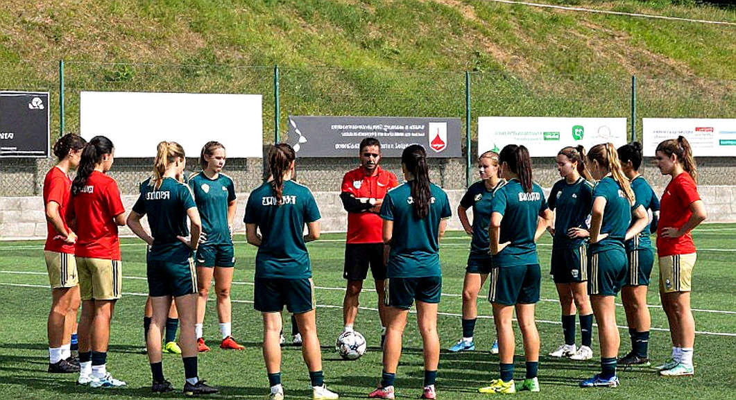 Pumas và đội hình trước Cruz Azul: Khi một điều luật viết nên chiến thuật Pumas và đội hình trước Cruz Azul: Khi một điều luật viết nên chiến thuật