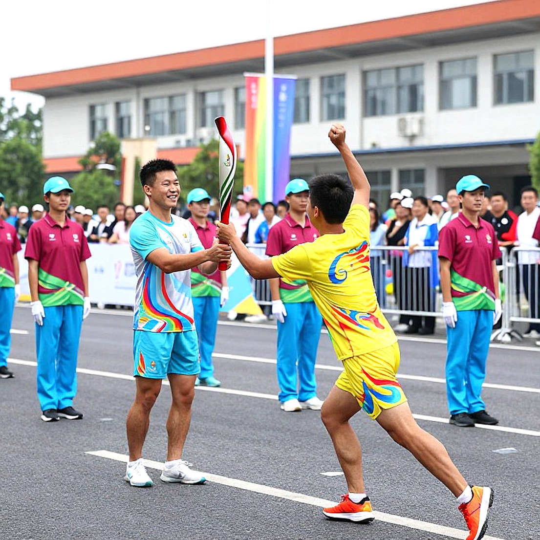 Lịch thi đấu dày đặc và làn sóng chấn thương cơ ở V.League: Khi cơ thể cầu thủ không còn quyền thương lượng