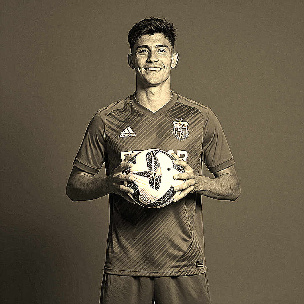 Three Goals and a 21-Year-Old Defender: When the Arabian Clasico Was Written in Errors Three Goals and a 21-Year-Old Defender: When the Arabian Clasico Was Written in Errors