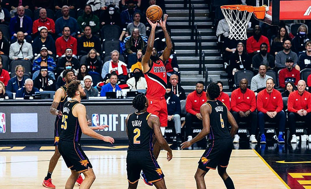 Barcelona thắng 96-87 và nhận 'cúp không chính thức': Tiếng chuông báo động mang tên Darío Brizuela Barcelona thắng 96-87 và nhận 'cúp không chính thức': Tiếng chuông báo động mang tên Darío Brizuela