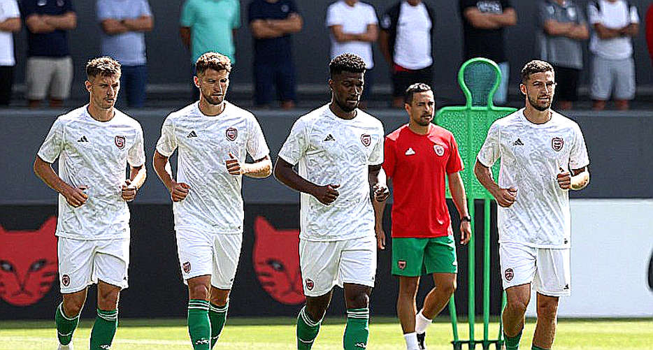 U16 Việt Nam 2-4 U16 Australia: hóa đơn của lối chơi dâng cao ở CFA Team China 2026