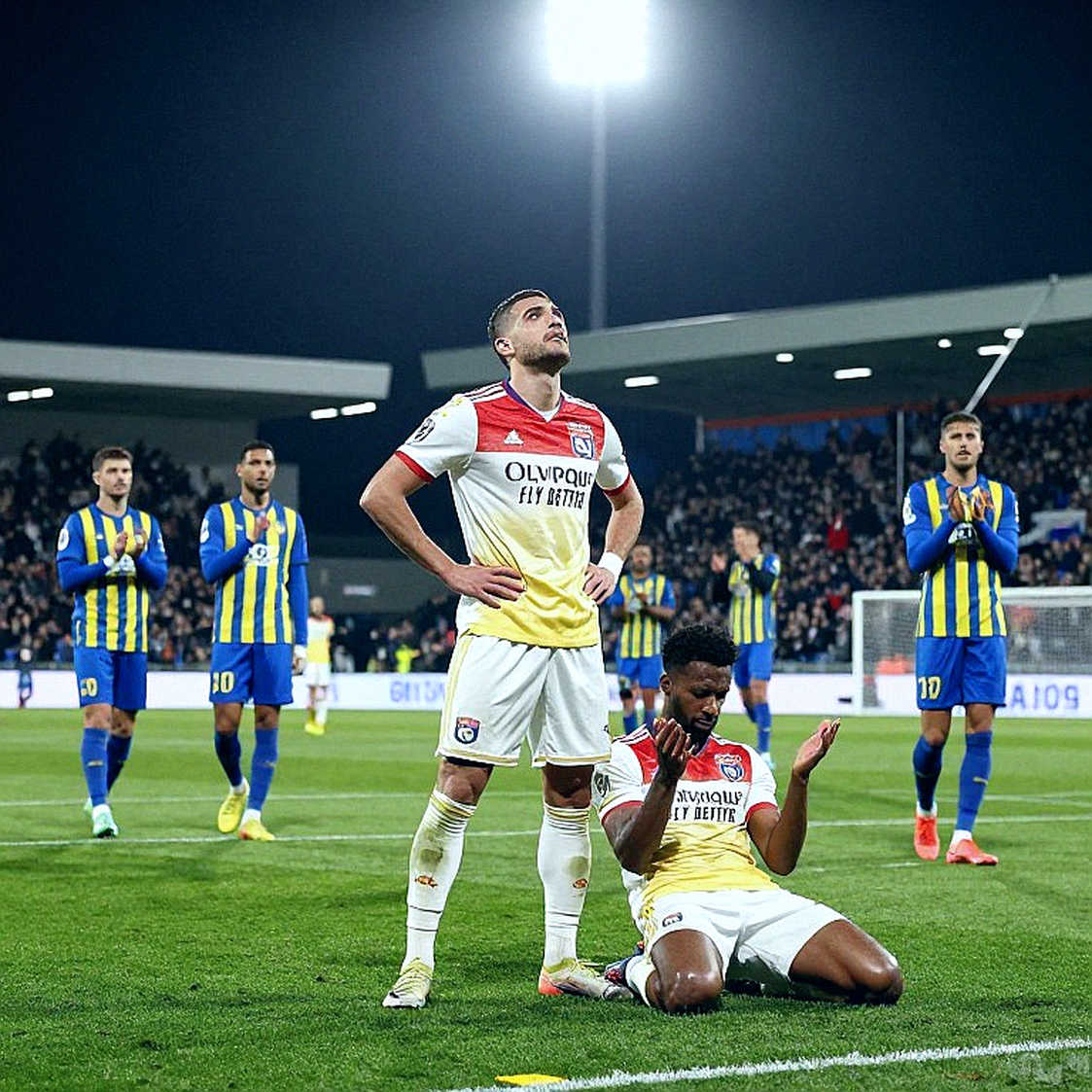 Manchester United 2-3 Brighton: Carrick, Eight Changes and the Game-Management Problem Manchester United 2-3 Brighton: Carrick, Eight Changes and the Game-Management Problem