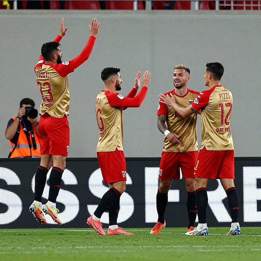Asian Games 20: With Broadcast Rights Still Unsettled, Vietnam's Two Opening Matches Risk Falling Into a Blackout Zone Asian Games 20: With Broadcast Rights Still Unsettled, Vietnam's Two Opening Matches Risk Falling Into a Blackout Zone