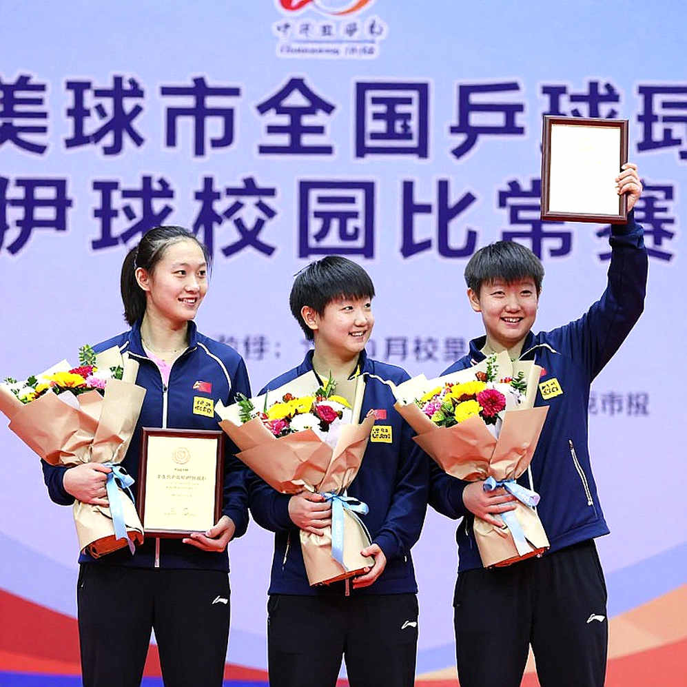 Elizabeta Samara: Hai mươi mốt năm ở đỉnh cao châu Âu và tiếng vọng chưa khép lại